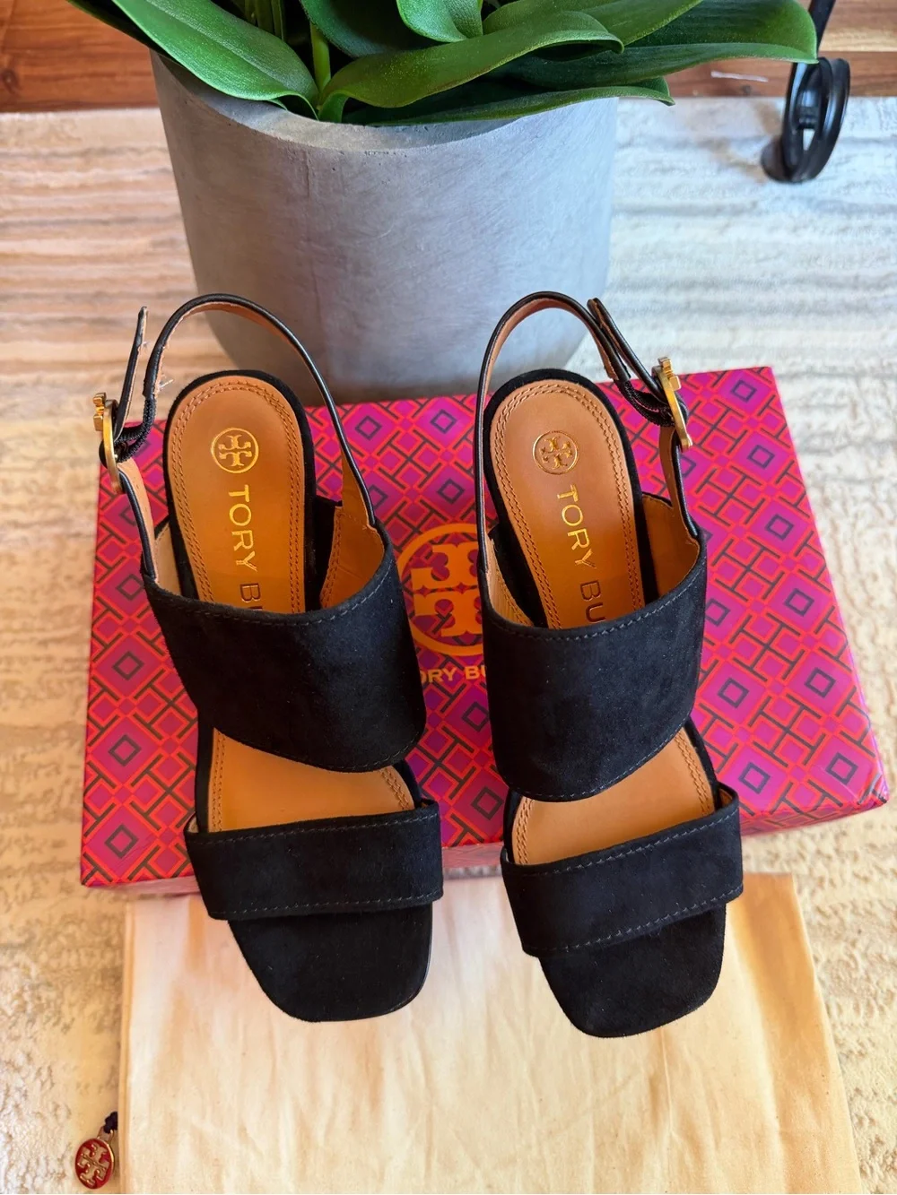 Tory Burch details 💯%